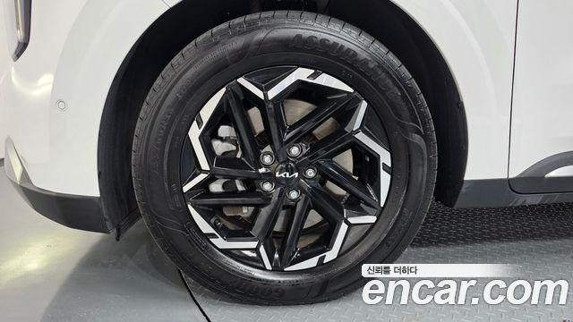 Kia Canival 2025 — photo 28