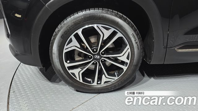 Hyundai Santafe 2019 — photo 5