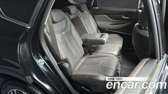 Hyundai Santafe 2019 — photo 11