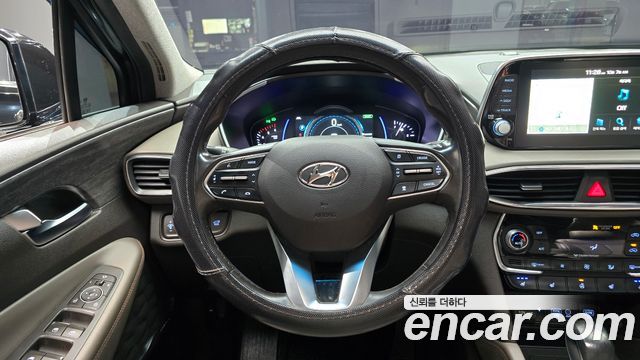 Hyundai Santafe 2019 — photo 13