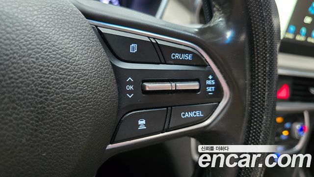 Hyundai Santafe 2019 — photo 16