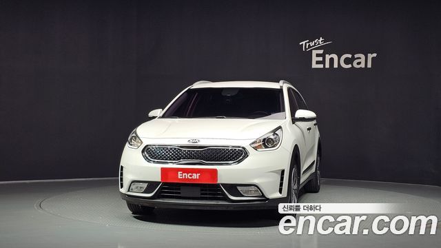 Kia Niro 2017 — photo 3