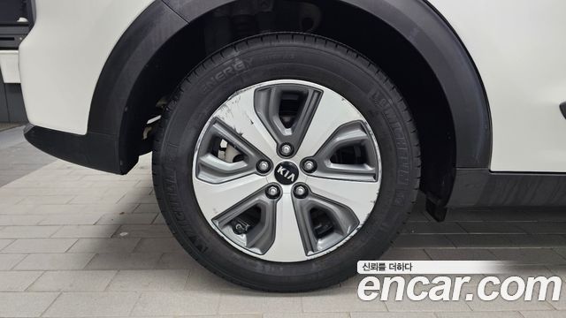 Kia Niro 2017 — photo 5