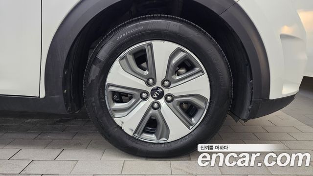 Kia Niro 2017 — photo 7