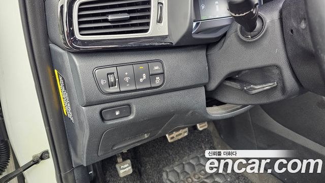 Kia Niro 2017 — photo 27