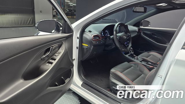 Hyundai i30 2020 — photo 13