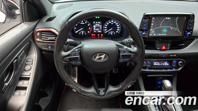 Hyundai i30 2020 — photo 19
