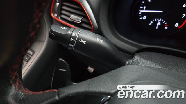 Hyundai i30 2020 — photo 29