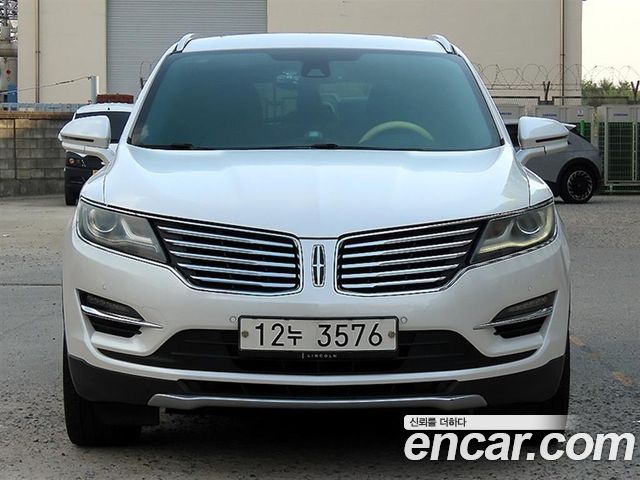 Lincoln MKC 2015 — photo 2