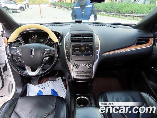 Lincoln MKC 2015 — photo 7