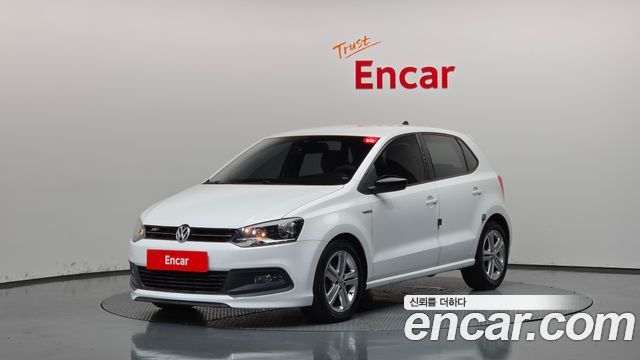 Volkswagen Polo 2013 — photo 1