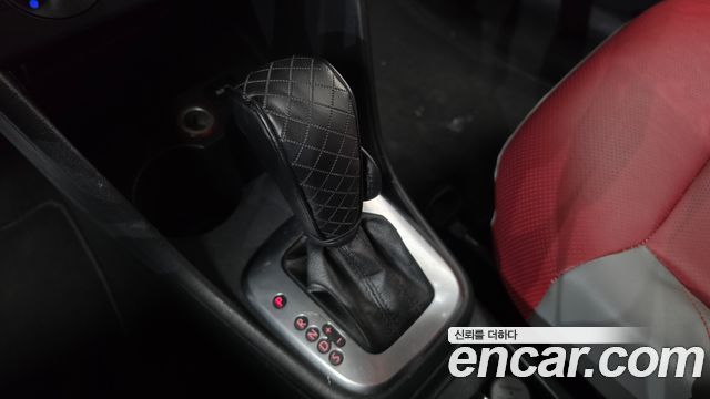 Volkswagen Polo 2013 — photo 9