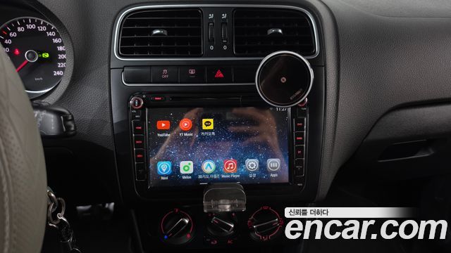 Volkswagen Polo 2013 — photo 20