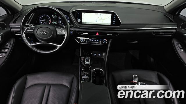 Hyundai Sonata 2022 — photo 10