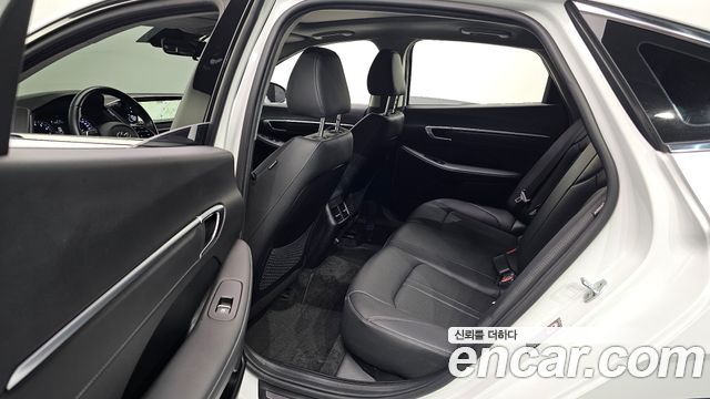 Hyundai Sonata 2022 — photo 18
