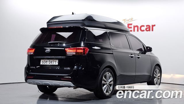 Kia Canival 2017 — photo 2