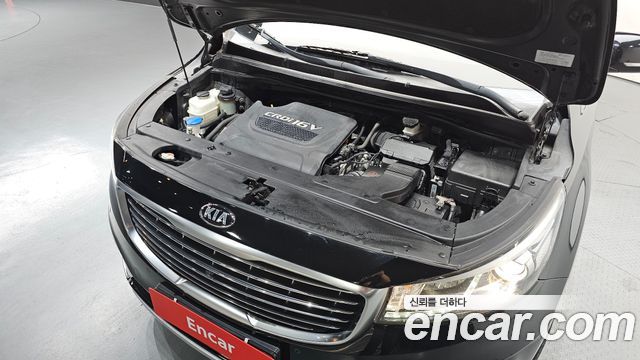 Kia Canival 2017 — photo 6