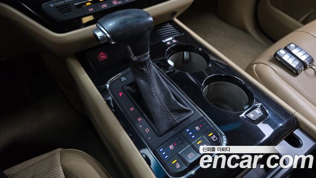 Kia Canival 2017 — photo 12