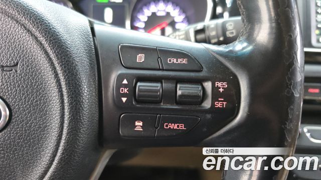 Kia Canival 2017 — photo 25