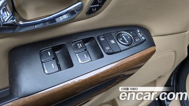 Kia Canival 2017 — photo 30