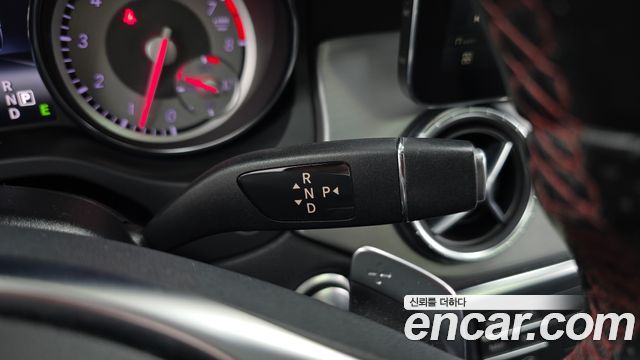 Mercedes-Benz CLA-Class 2015 — photo 9