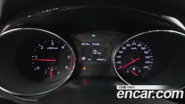 Kia Canival 2019 — photo 11