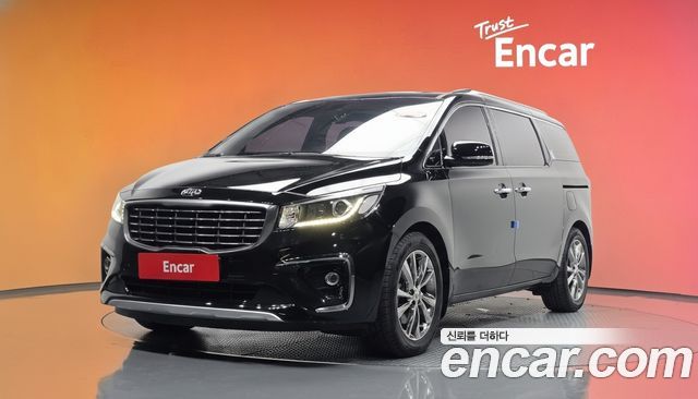 Kia Canival 2019 — photo 1