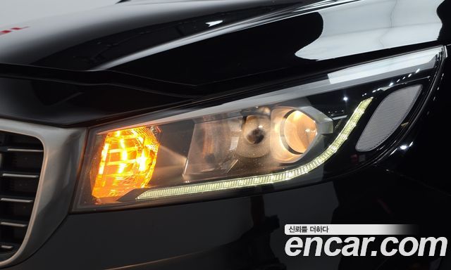 Kia Canival 2019 — photo 8