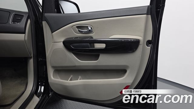 Kia Canival 2019 — photo 15