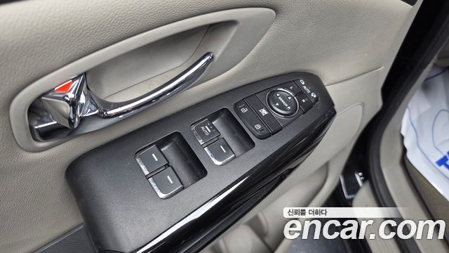 Kia Canival 2019 — photo 30