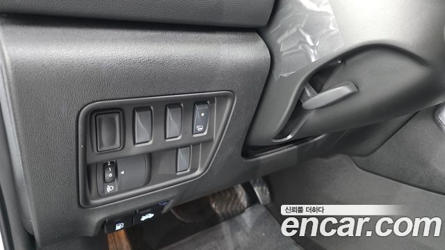Renault Korea QM6 2023 — photo 29