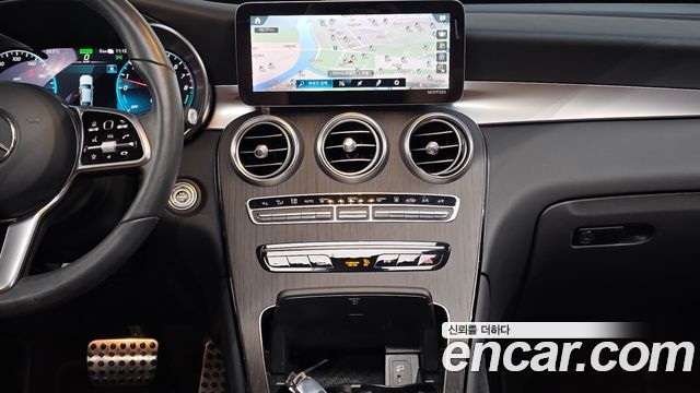 Mercedes-Benz GLC-Class 2021 — photo 20