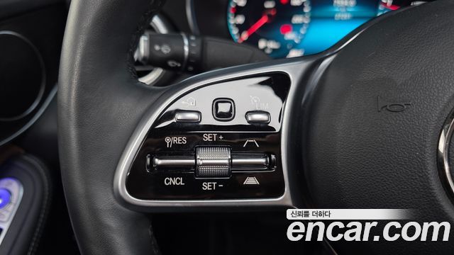 Mercedes-Benz GLC-Class 2021 — photo 24