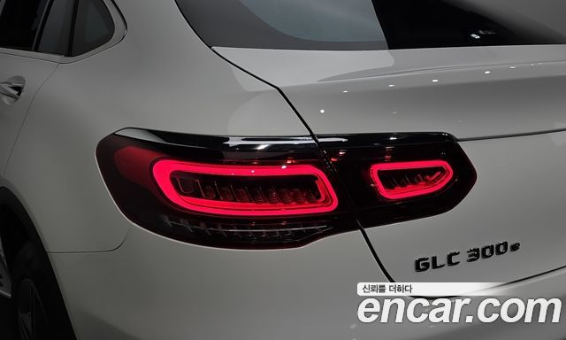 Mercedes-Benz GLC-Class 2021 — photo 9