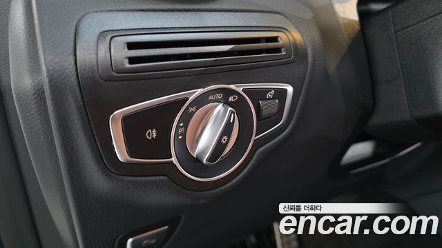 Mercedes-Benz GLC-Class 2021 — photo 28
