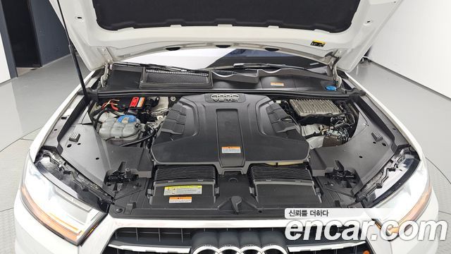 Audi Q7 2016 — photo 6