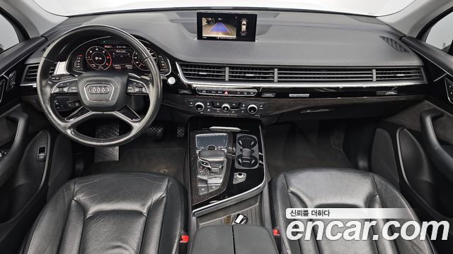 Audi Q7 2016 — photo 10