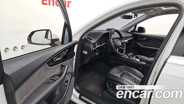 Audi Q7 2016 — photo 13