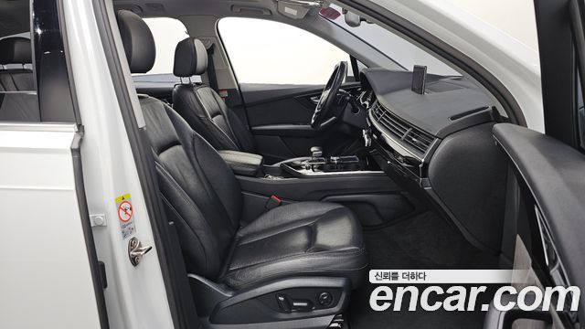 Audi Q7 2016 — photo 17