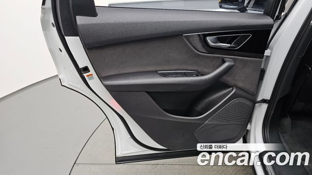 Audi Q7 2016 — photo 15
