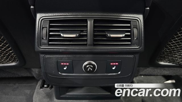 Audi Q7 2016 — photo 30