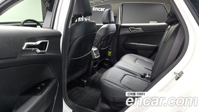 Kia Sportage 2022 — photo 11