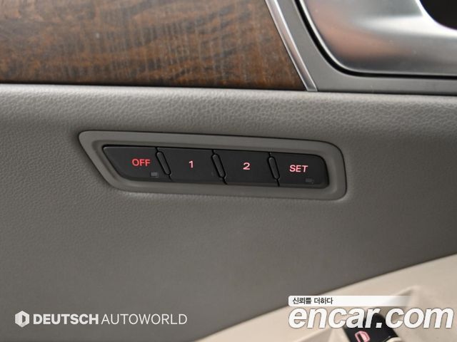 Audi Q5 2012 — photo 16