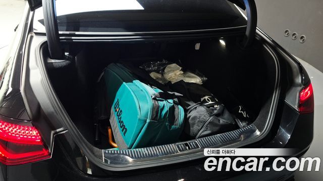 Mercedes-Benz S-Class 2021 — photo 19