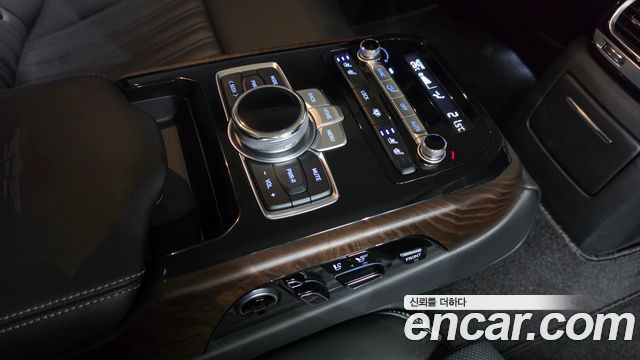 Genesis G90 2021 — photo 18