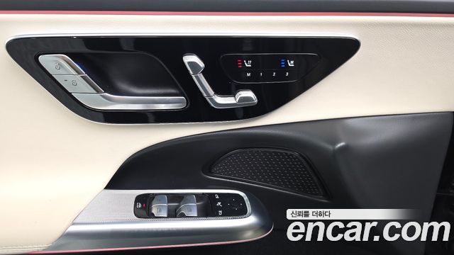 Mercedes-Benz E-Class 2025 — photo 29