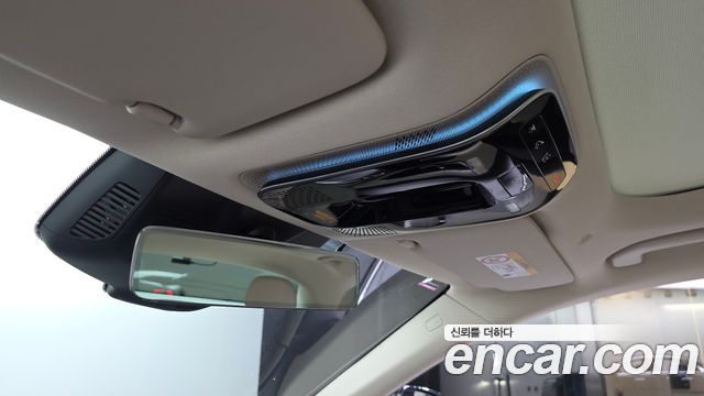 Mercedes-Benz E-Class 2025 — photo 30