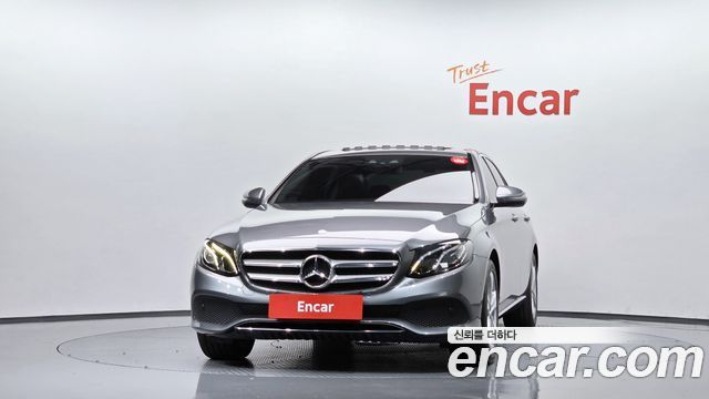 Mercedes-Benz E-Class 2017 — photo 3