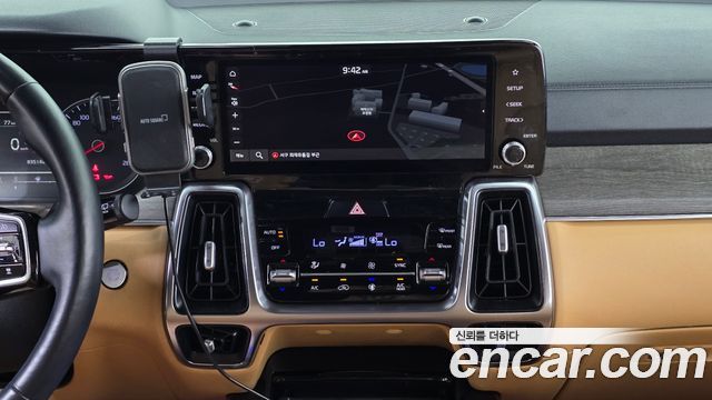 Kia Sorento 2021 — photo 23