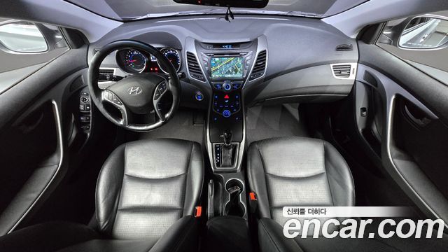 Hyundai AVANTE 2014 — photo 10